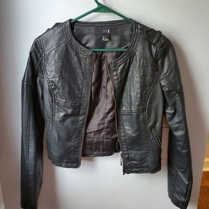 Black crop leather jacket